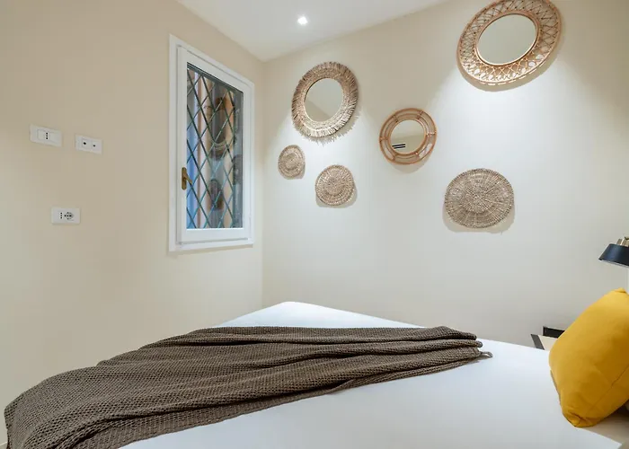 Apartment Charming 3 Bedroom In The Historic Center